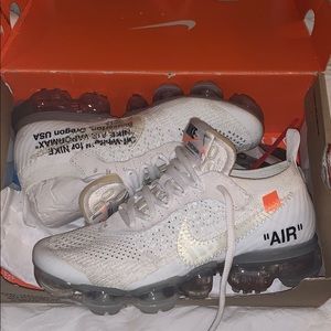 Off-White Vapor Max